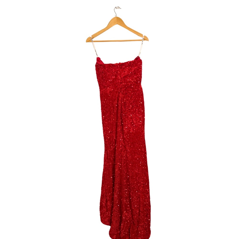 Stunning Red Sequin Gown With High Slit 10 - Picture 2 of 3